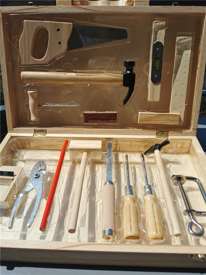Boîte à outils de charpentier  - Gardening Tools For 10 Year Olds avis et prix
